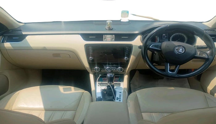 2016 Skoda Octavia STYLE PLUS AT 1.8 TSI, Petrol, Automatic, 87,136 km, interior