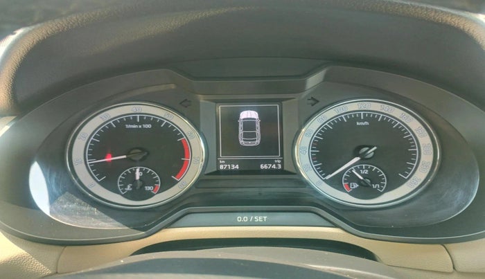 2016 Skoda Octavia STYLE PLUS AT 1.8 TSI, Petrol, Automatic, 87,136 km, interior