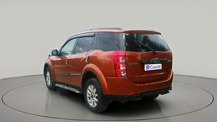 2016 Mahindra XUV500 W10, Diesel, Manual, 1,53,856 km, exterior