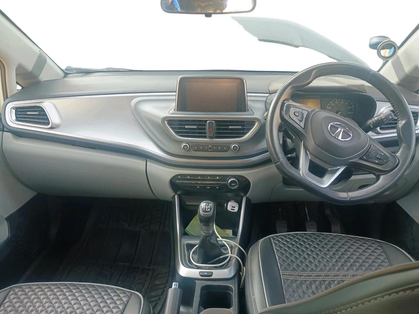 2020 Tata ALTROZ XZ PETROL, Petrol, Manual, 62,463 km, interior