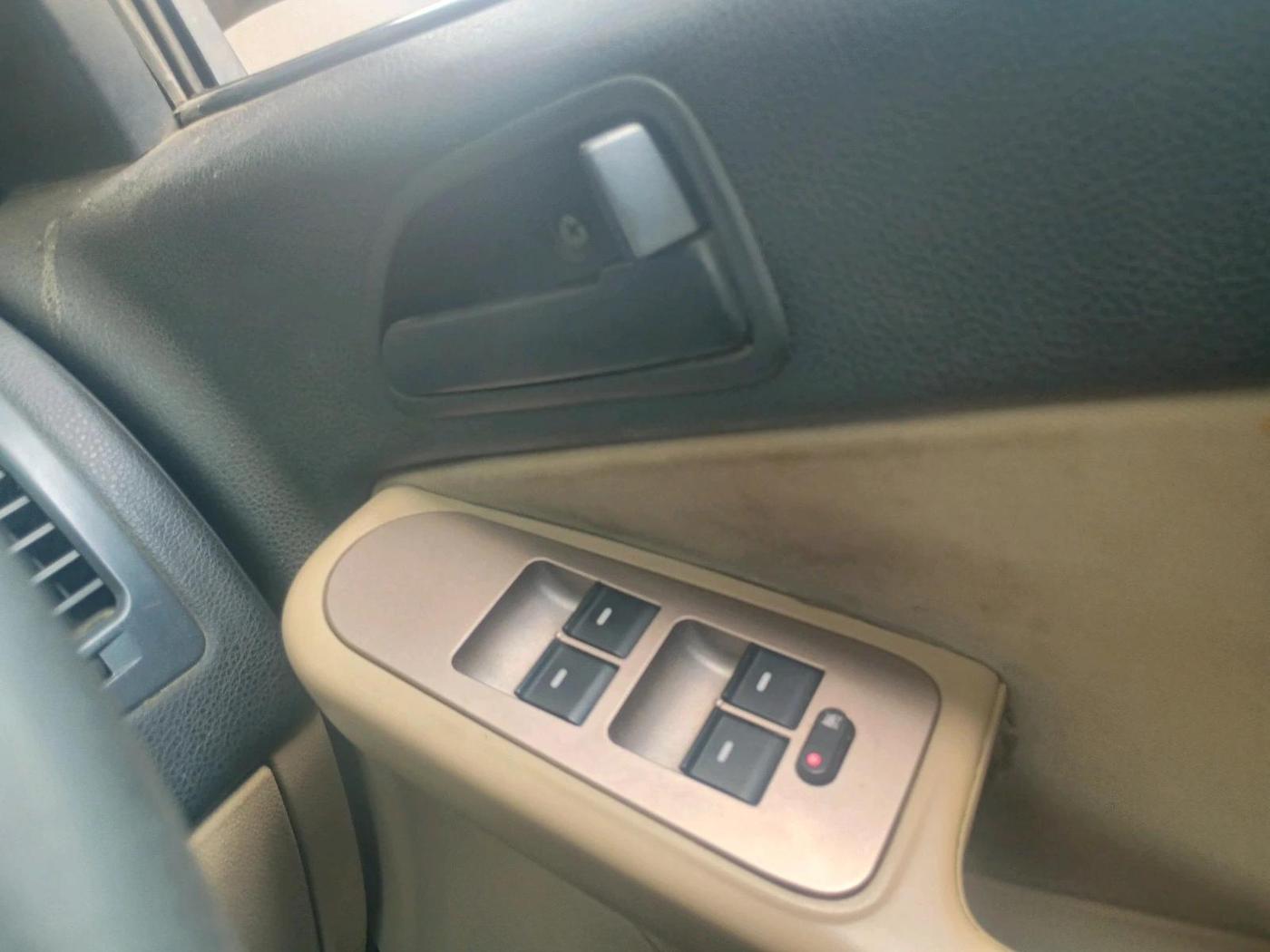 2011 Tata Indica Vista AURA QUADRAJET, Diesel, Manual, 2,00,360 km, interior