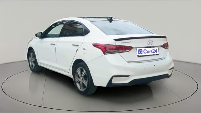 2017 Hyundai Verna 1.6 VTVT SX (O) AT, Petrol, Automatic, 55,450 km, exterior