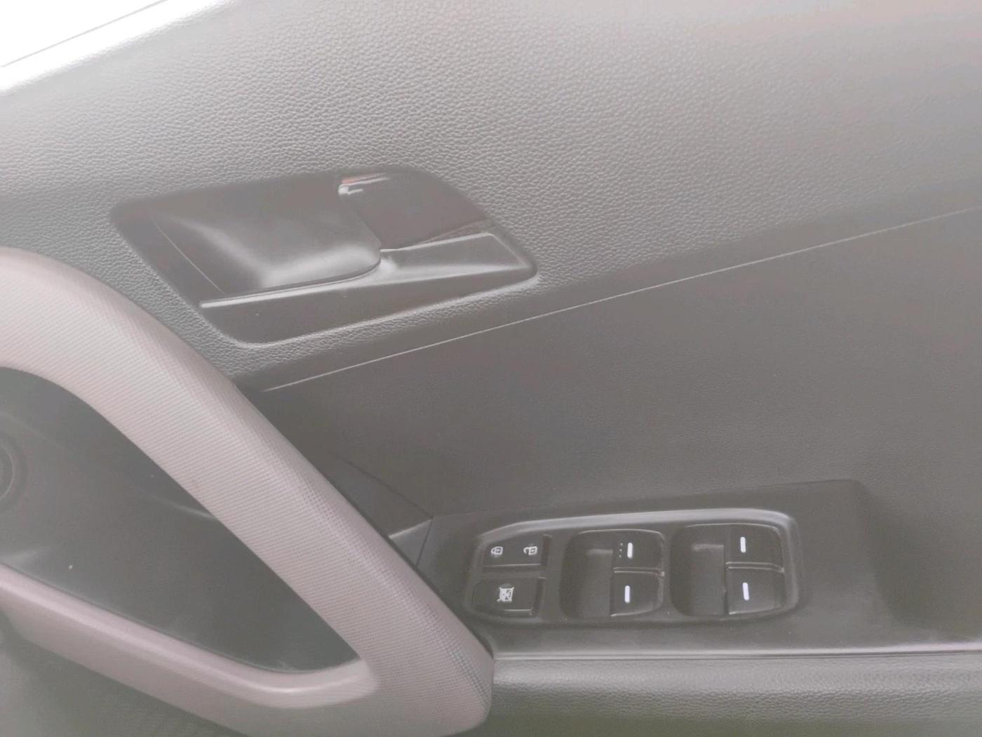 2019 Hyundai Creta E PLUS 1.6 PETROL, Petrol, Manual, 82,890 km, interior