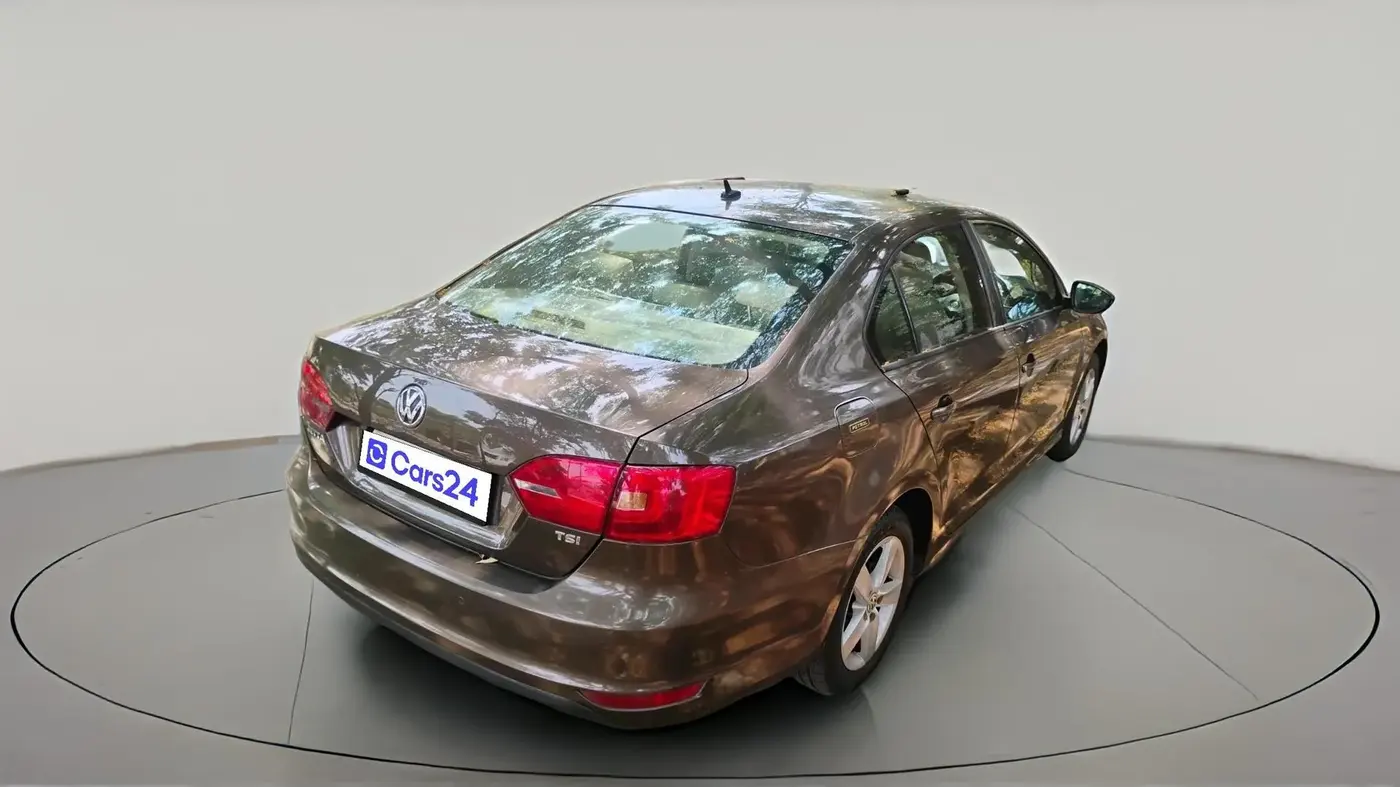 2013 Volkswagen Jetta COMFORTLINE TSI, Petrol, Manual, 2,02,798 km, exterior