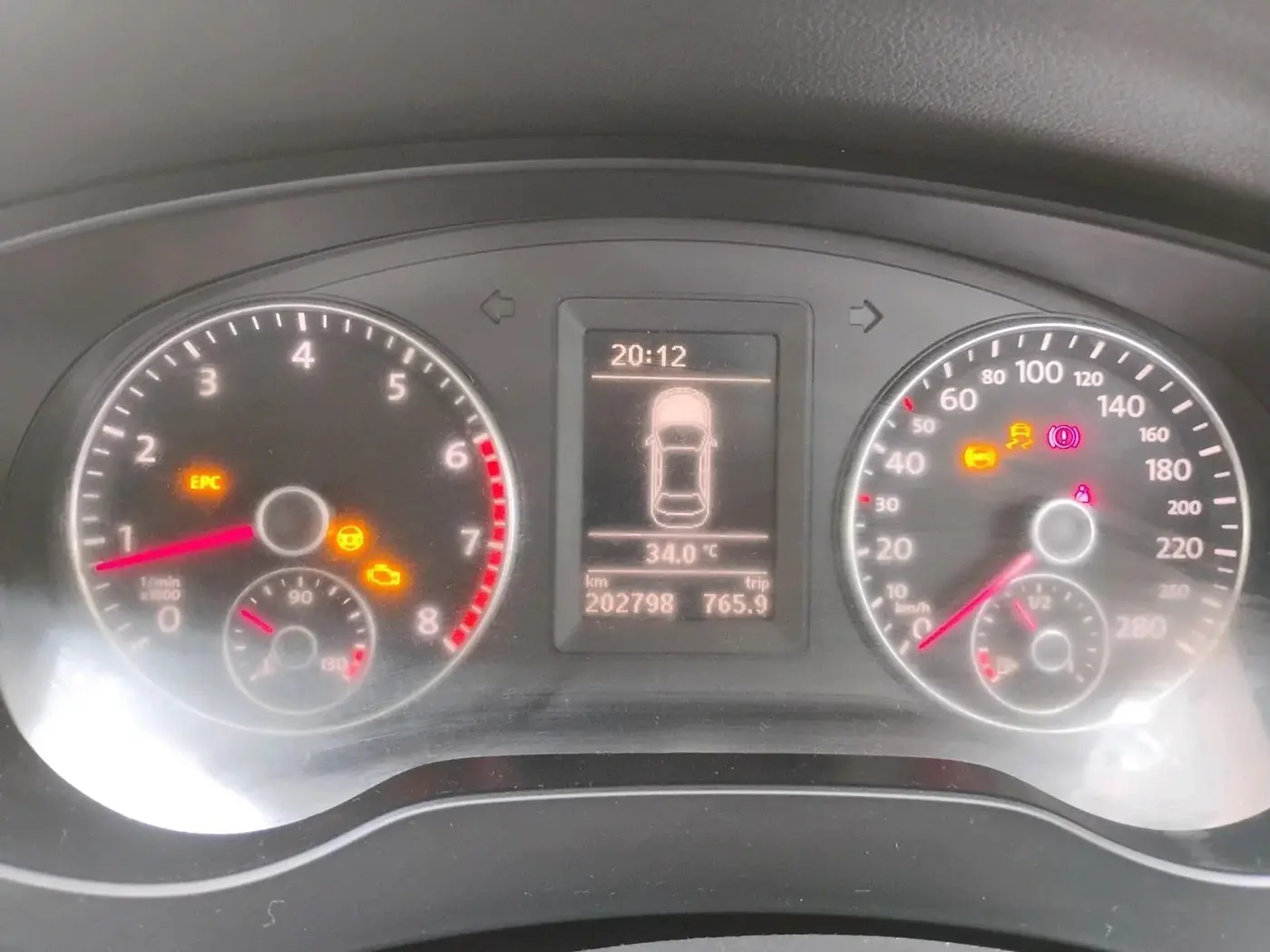 2013 Volkswagen Jetta COMFORTLINE TSI, Petrol, Manual, 2,02,798 km, interior