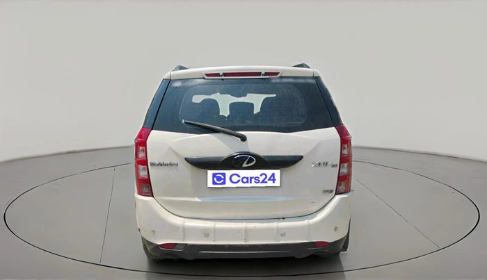 2015 Mahindra XUV500 W6, Diesel, Manual, 1,30,756 km, exterior