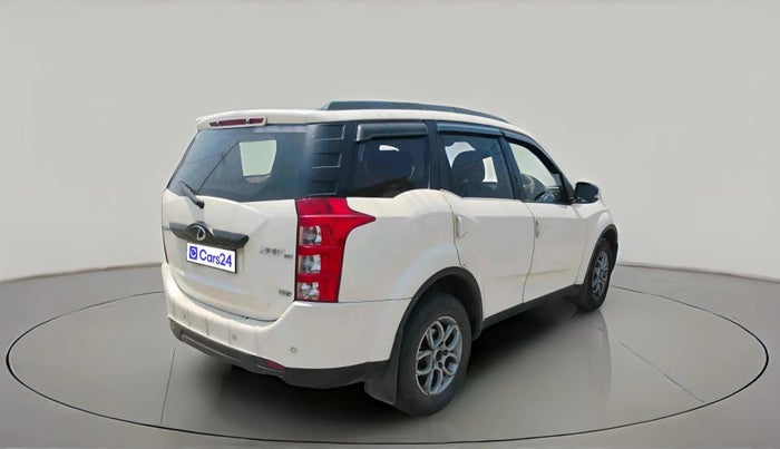2015 Mahindra XUV500 W6, Diesel, Manual, 1,30,756 km, exterior
