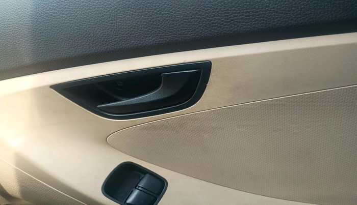 2012 Hyundai Eon ERA, Petrol, Manual, 70,766 km, interior