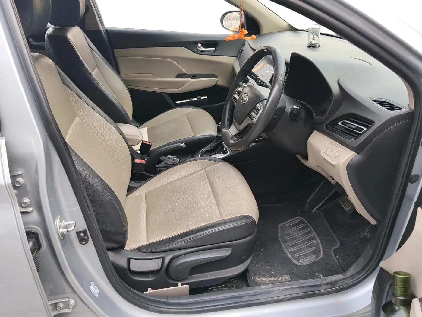 2020 Hyundai Verna SX (O) 1.5 CRDI AT, Diesel, Automatic, 1,00,927 km, interior