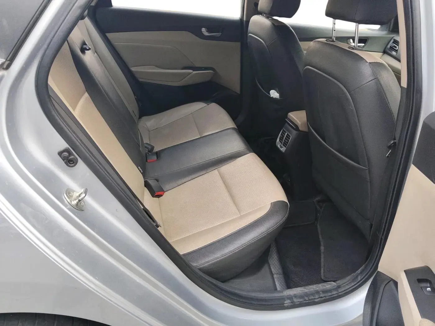 2020 Hyundai Verna SX (O) 1.5 CRDI AT, Diesel, Automatic, 1,00,927 km, interior