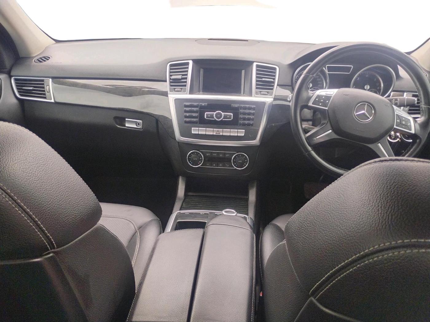 2013 Mercedes Benz Ml Class 250 CDI, Diesel, Automatic, 1,51,517 km, interior