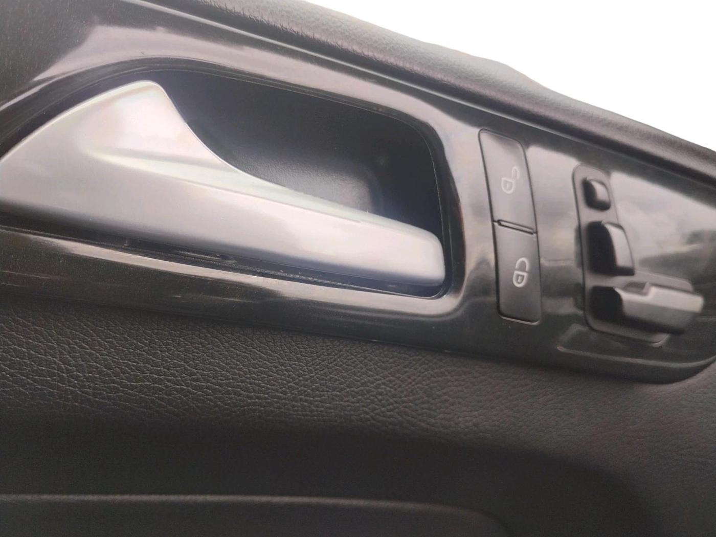 2013 Mercedes Benz Ml Class 250 CDI, Diesel, Automatic, 1,51,517 km, interior