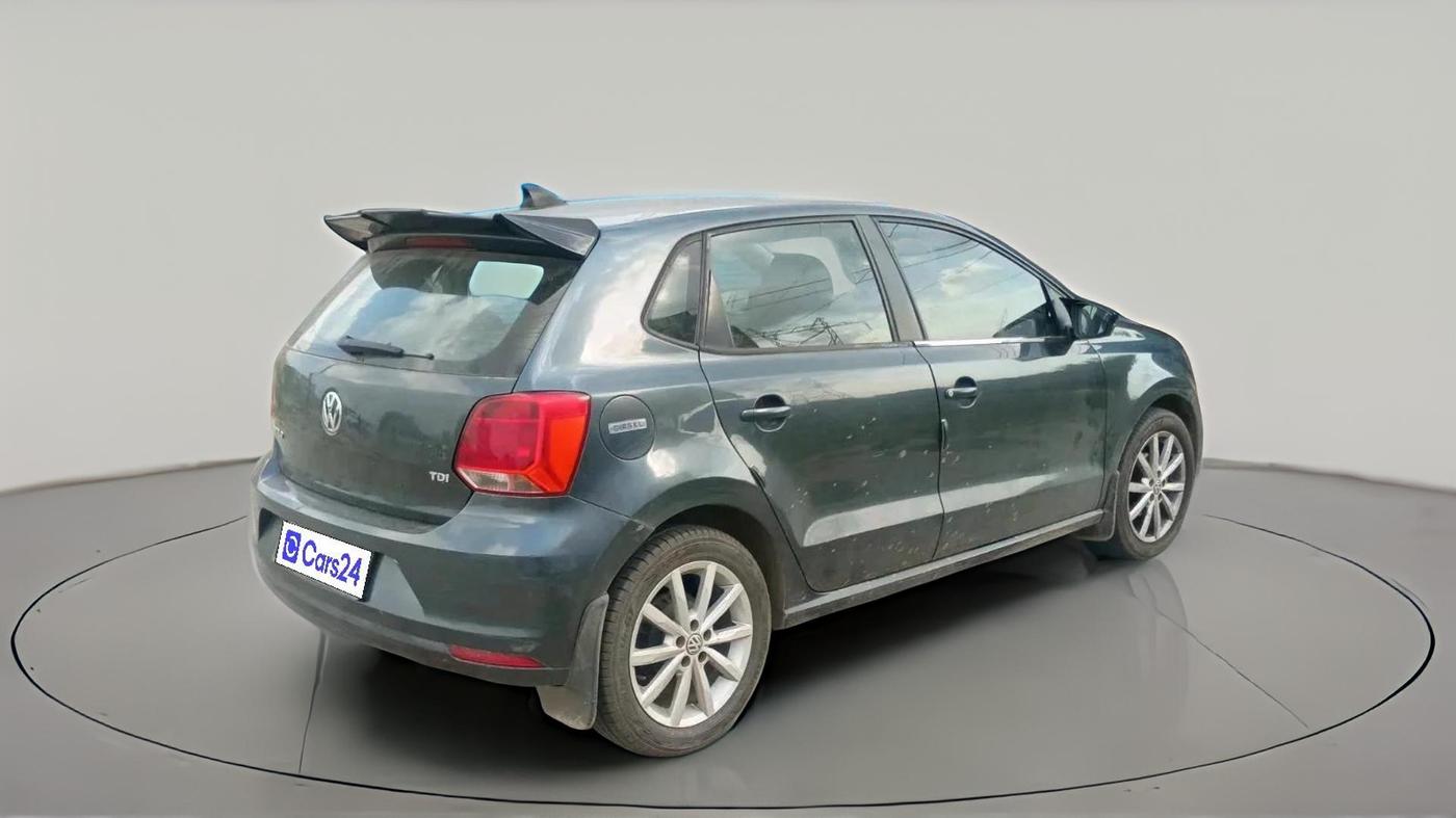2018 Volkswagen Polo HIGHLINE PLUS 1.5 16 ALLOY, Diesel, Manual, 1,65,616 km, exterior