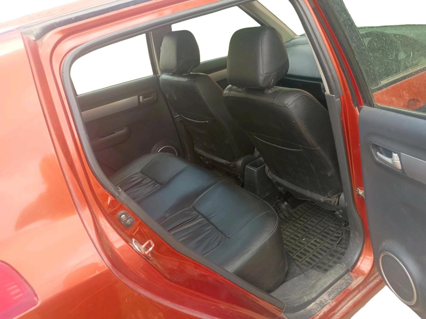 2011 Maruti Swift VXI, Petrol, Manual, 1,03,116 km, interior