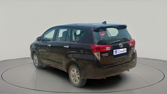 2017 Toyota Innova Crysta 2.4 VX 7 STR, Diesel, Manual, 4,04,916 km, exterior
