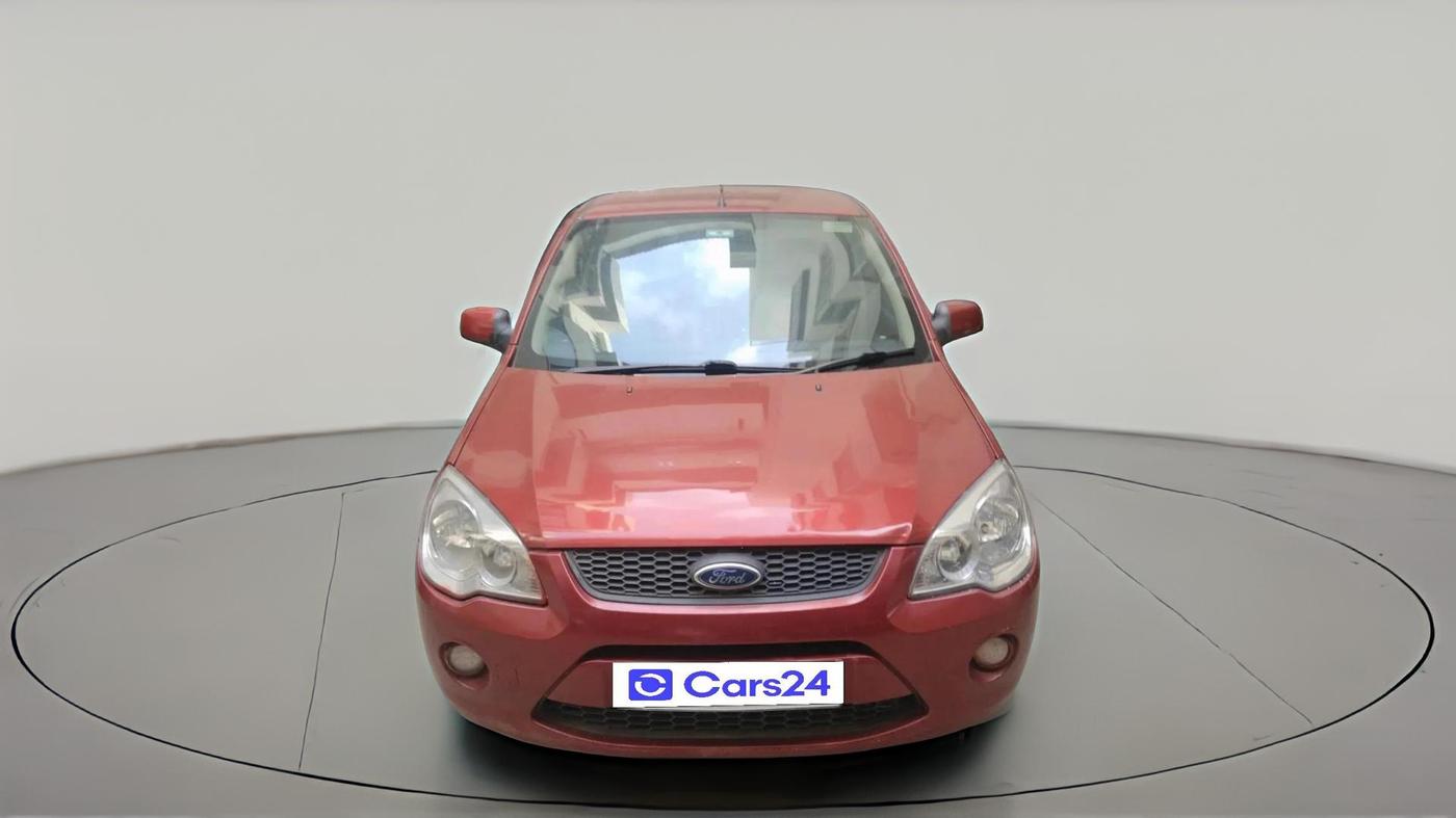 2013 Ford Fiesta TITANIUM DIESEL, Diesel, Manual, 1,96,128 km, exterior
