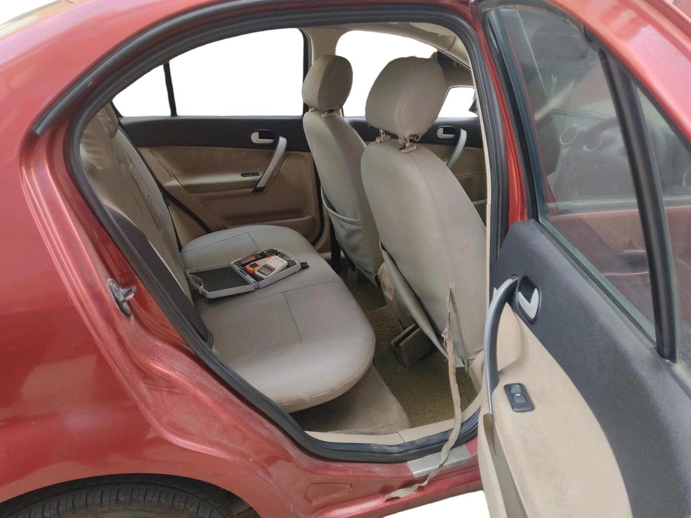 2013 Ford Fiesta TITANIUM DIESEL, Diesel, Manual, 1,96,128 km, interior