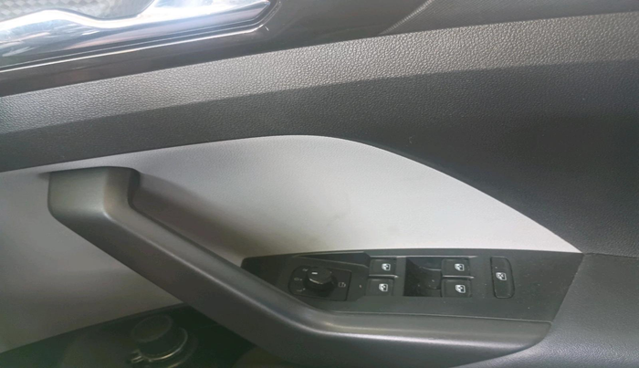 2021 Skoda KUSHAQ STYLE 1.5L TSI MT, Petrol, Manual, 1,24,002 km, interior