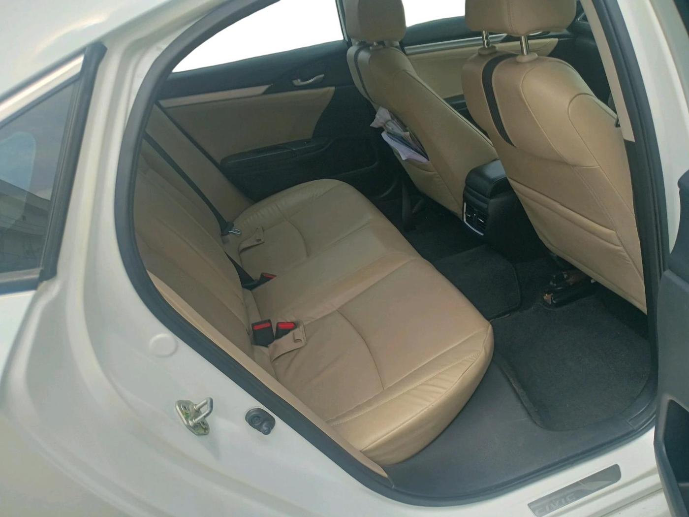2020 Honda Civic 1.6L I-DTEC ZX MT, Diesel, Manual, 1,63,040 km, interior
