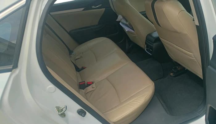 2020 Honda Civic 1.6L I-DTEC ZX MT, Diesel, Manual, 1,63,040 km, interior