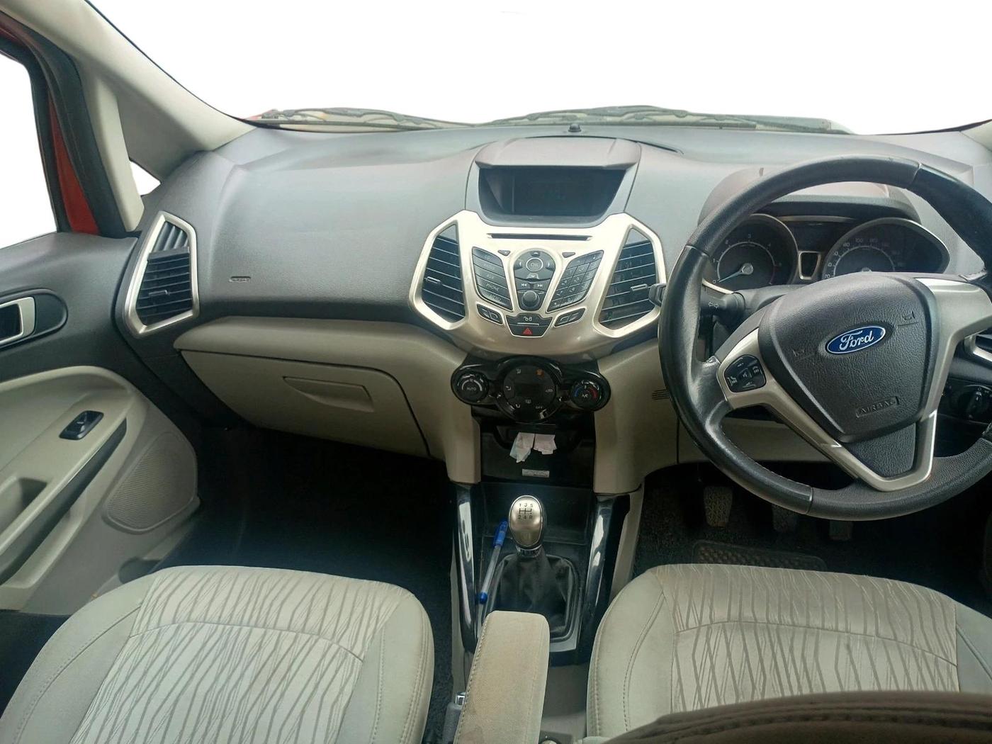 2015 Ford Ecosport TITANIUM 1.5L DIESEL, Diesel, Manual, 1,35,775 km, interior