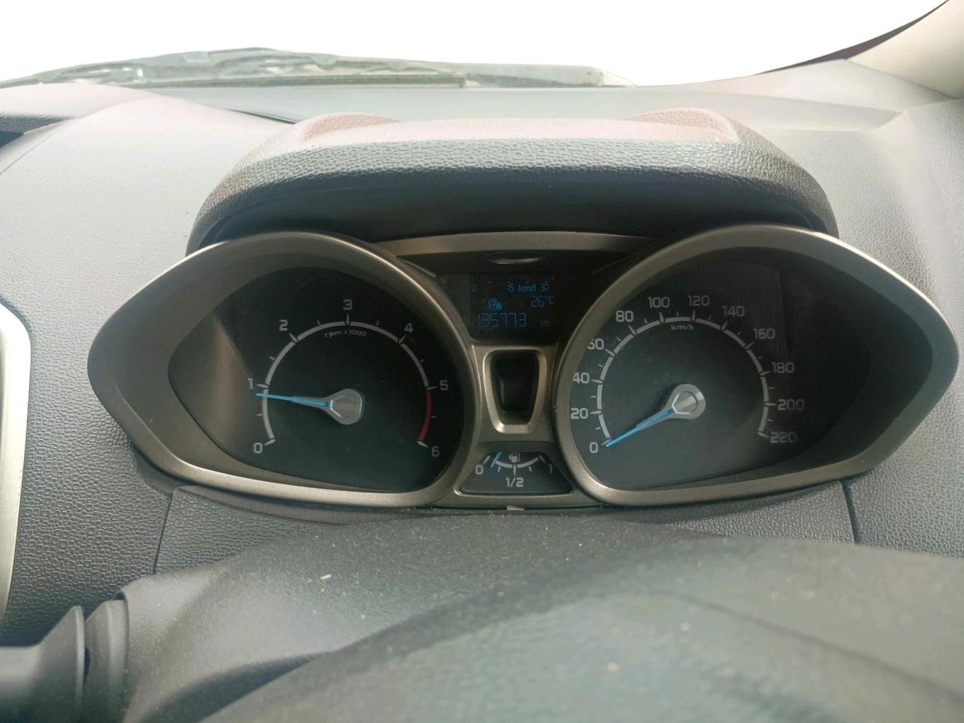 2015 Ford Ecosport TITANIUM 1.5L DIESEL, Diesel, Manual, 1,35,775 km, interior