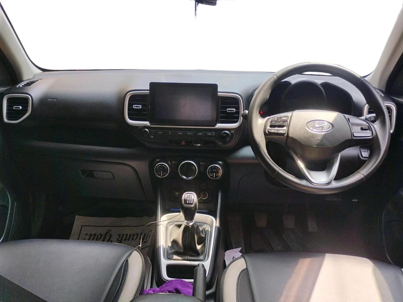 2020 Hyundai VENUE SX 1.0 TURBO, Petrol, Manual, 46,179 km, interior