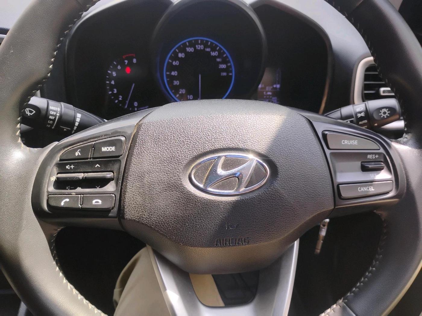 2020 Hyundai VENUE SX 1.0 TURBO, Petrol, Manual, 46,179 km, interior