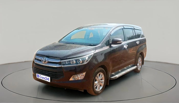 2017 Toyota Innova Crysta 2.4 VX 7 STR, Diesel, Manual, 1,42,799 km, exterior