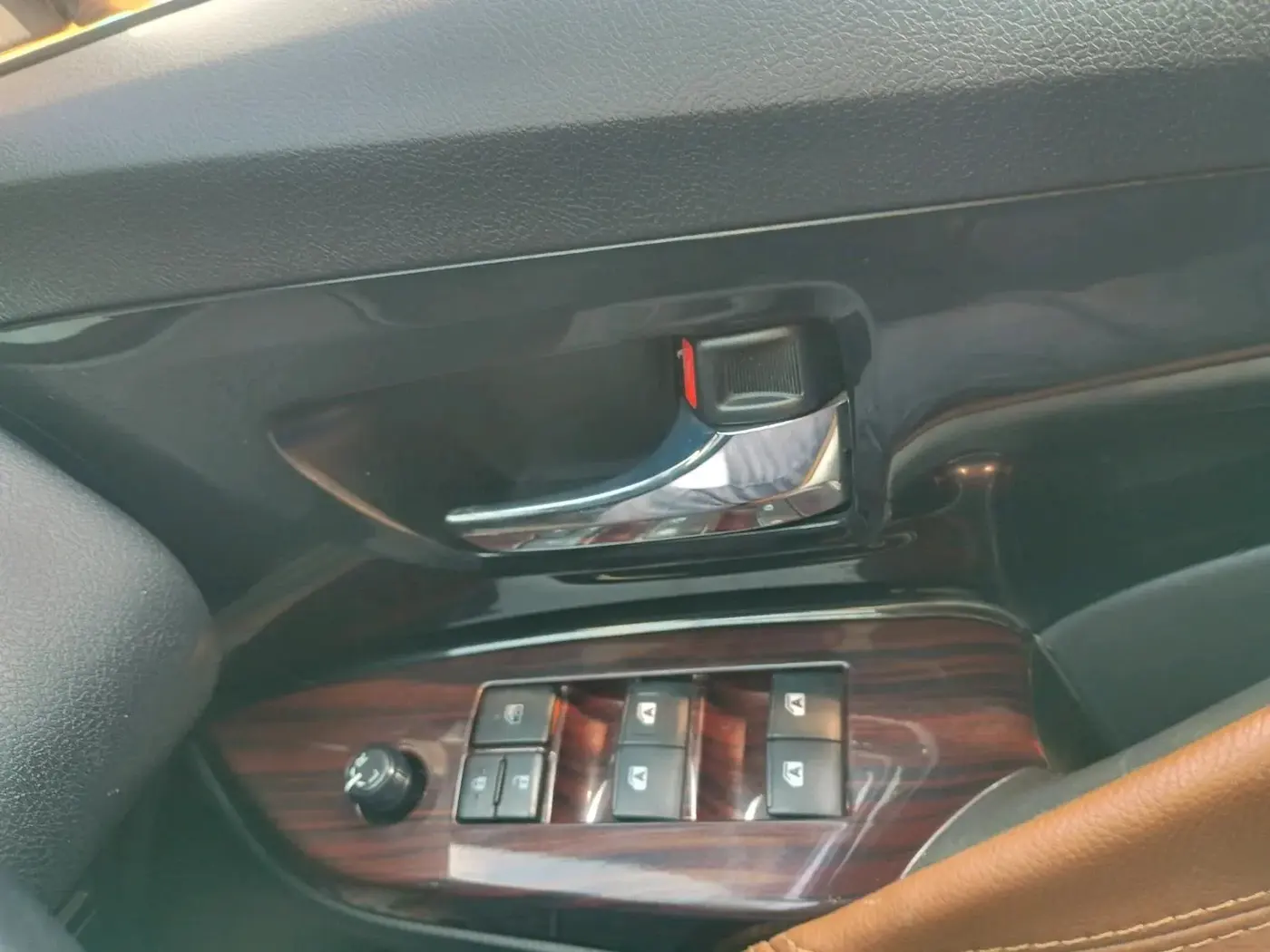 2017 Toyota Innova Crysta 2.4 VX 7 STR, Diesel, Manual, 1,42,799 km, interior