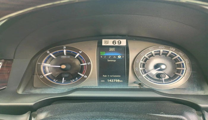 2017 Toyota Innova Crysta 2.4 VX 7 STR, Diesel, Manual, 1,42,799 km, interior