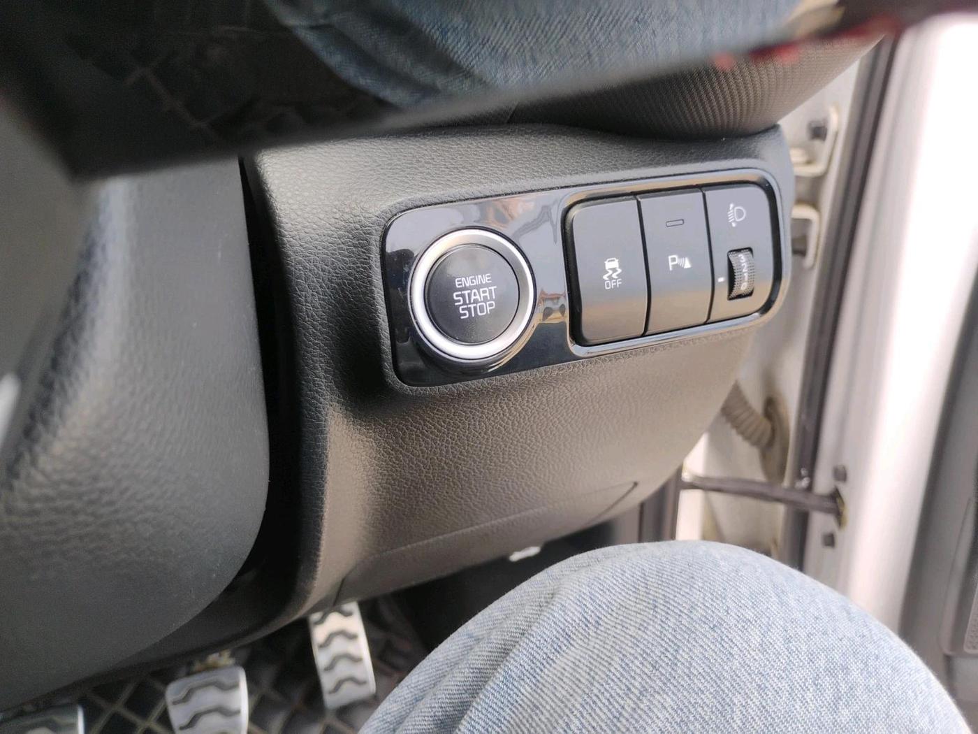 2022 KIA SONET GTX PLUS 1.5, Diesel, Manual, 1,02,032 km, interior
