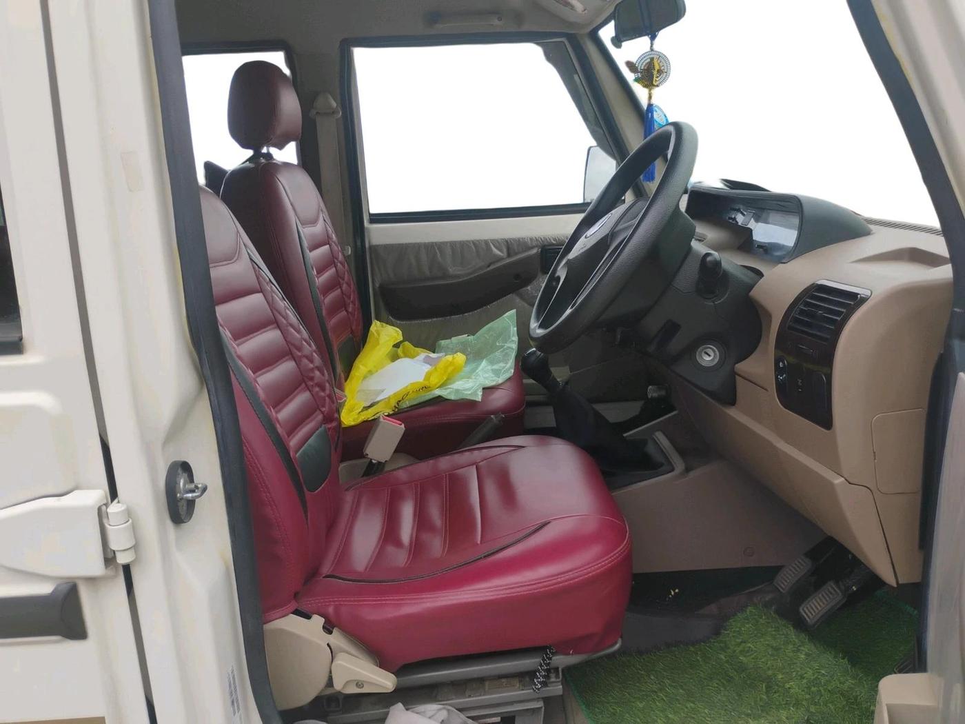 2021 Mahindra Bolero B6 (O), Diesel, Manual, 27,949 km, interior