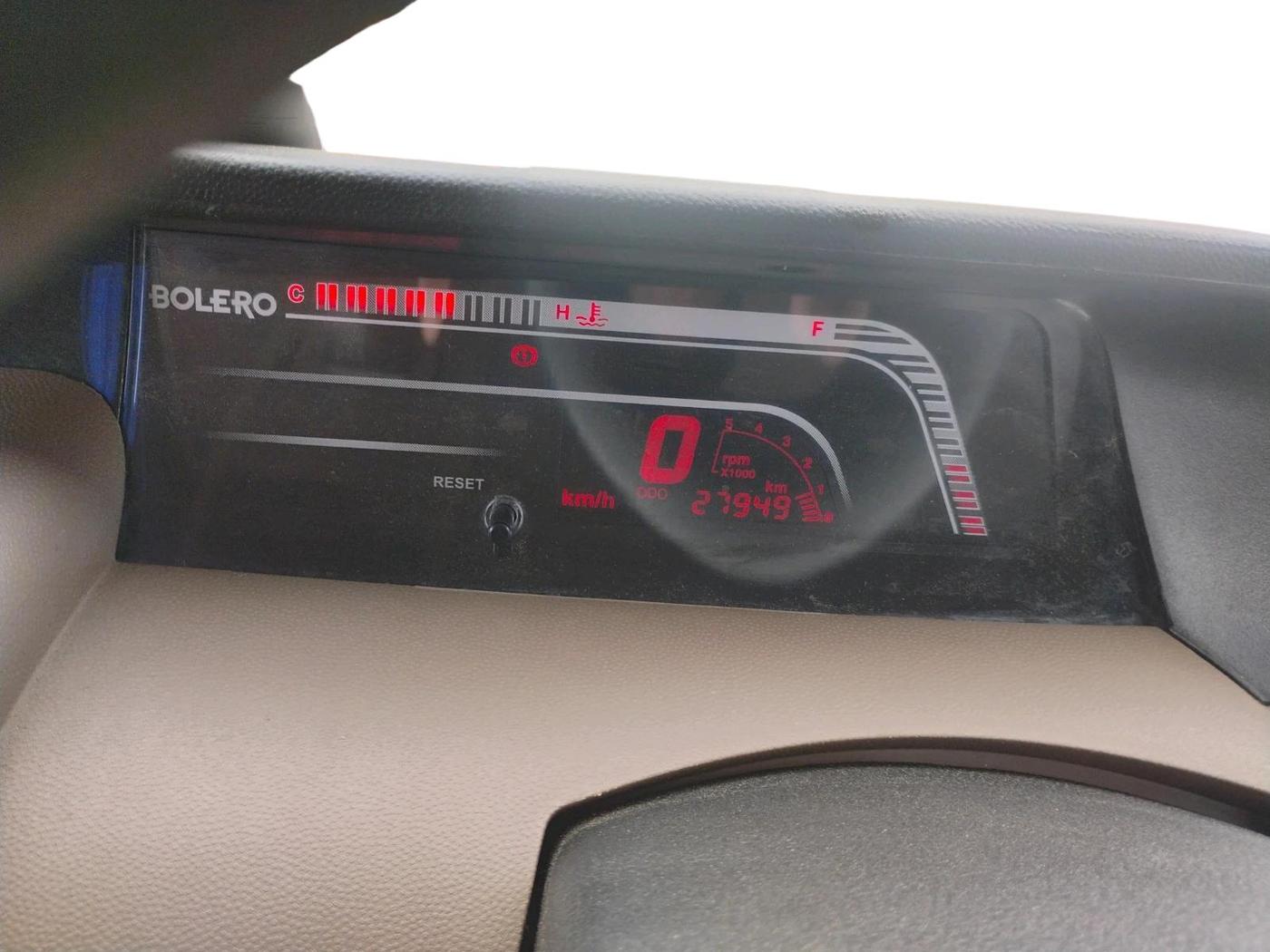 2021 Mahindra Bolero B6 (O), Diesel, Manual, 27,949 km, interior