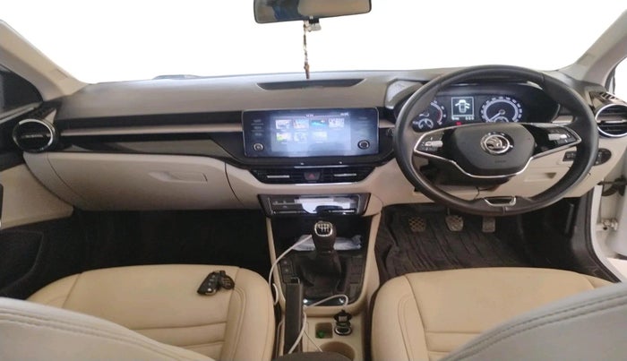 2023 Skoda SLAVIA AMBITION 1.0L TSI MT, Petrol, Manual, 40,193 km, interior