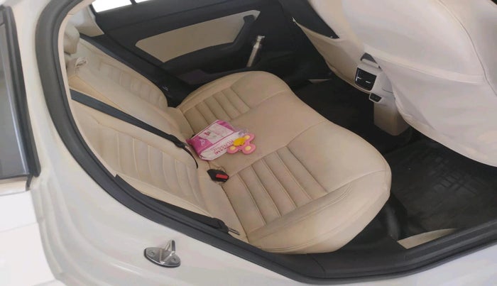 2023 Skoda SLAVIA AMBITION 1.0L TSI MT, Petrol, Manual, 40,193 km, interior