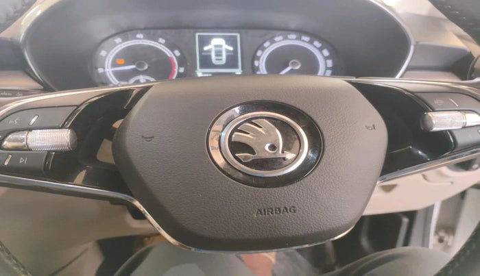 2023 Skoda SLAVIA AMBITION 1.0L TSI MT, Petrol, Manual, 40,193 km, interior