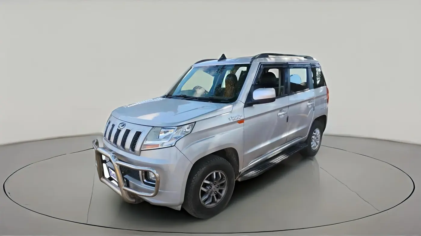 2016 Mahindra TUV300 T8, Diesel, Manual, 1,07,335 km, exterior
