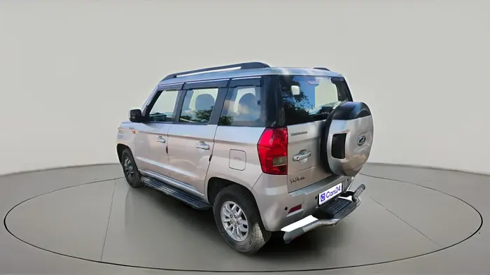 2016 Mahindra TUV300 T8, Diesel, Manual, 1,07,335 km, exterior