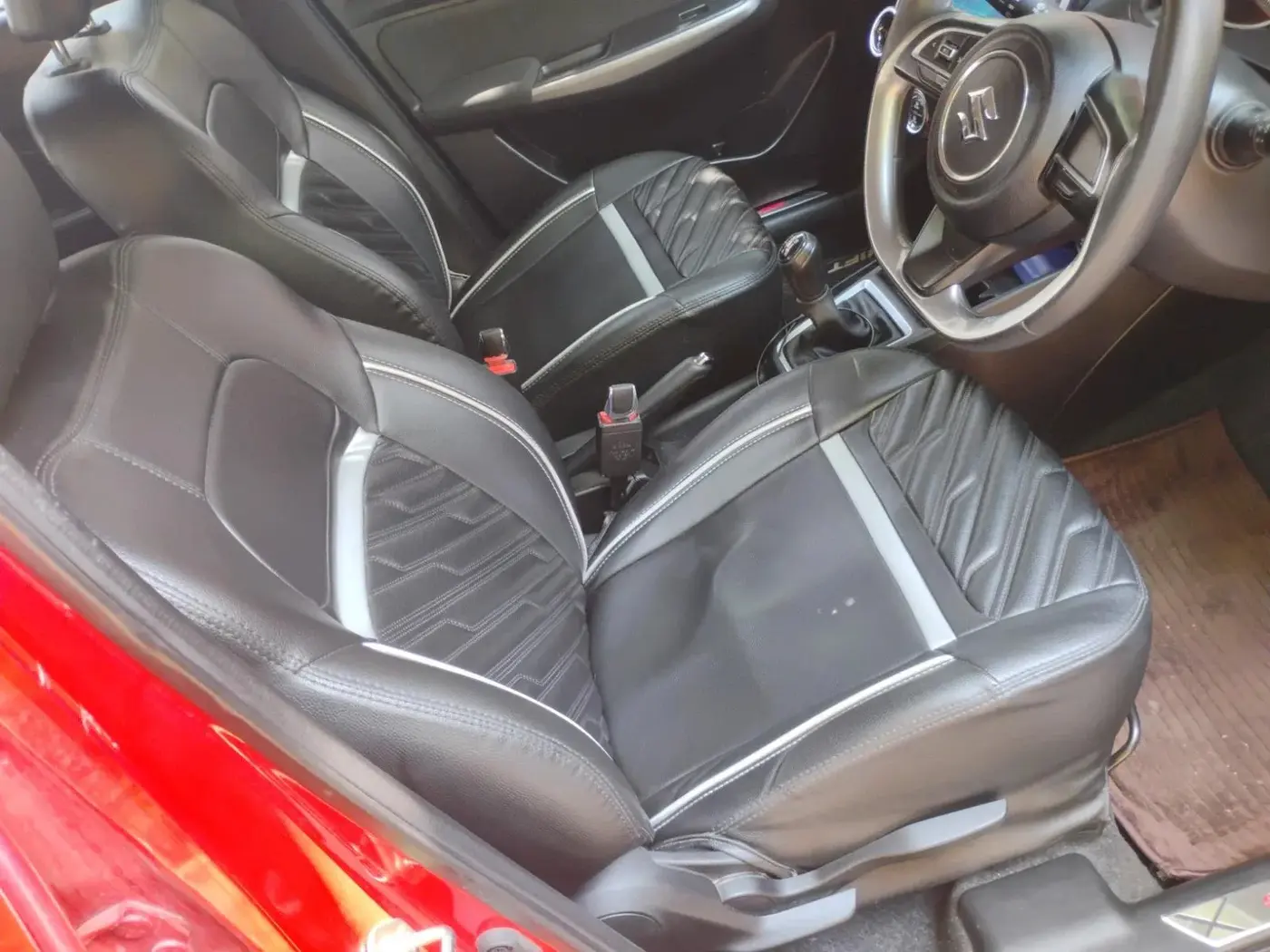 2022 Maruti Swift ZXI, Petrol, Manual, 54,996 km, interior