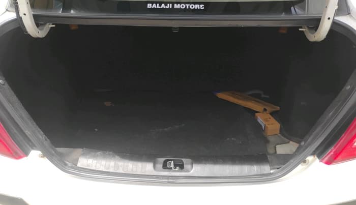 2012 Maruti Swift Dzire VXI, Petrol, Manual, 1,26,073 km, exterior
