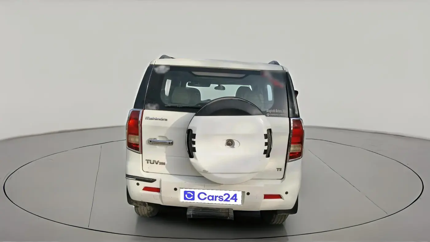 2016 Mahindra TUV300 T8, Diesel, Manual, 95,174 km, exterior