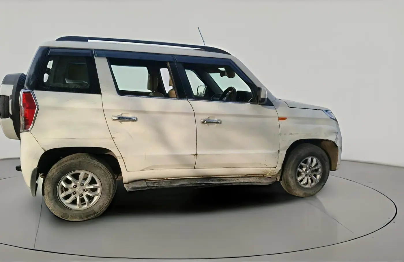 2016 Mahindra TUV300 T8, Diesel, Manual, 95,174 km, exterior