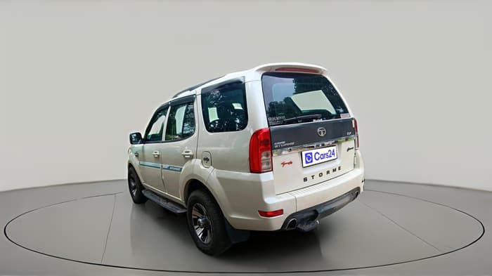 2016 Tata Safari Storme 2.2 EX 4X2, Diesel, Manual, 81,214 km, exterior