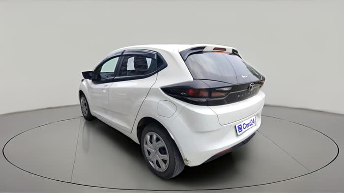 2023 Tata ALTROZ XM PLUS DIESEL, Diesel, Manual, 63,901 km, exterior