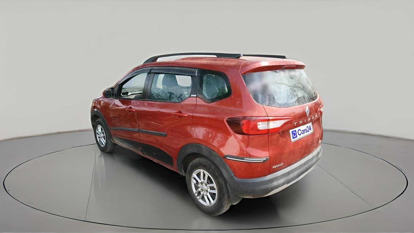 2020 Renault TRIBER RXT, Petrol, Manual, 1,06,706 km, exterior