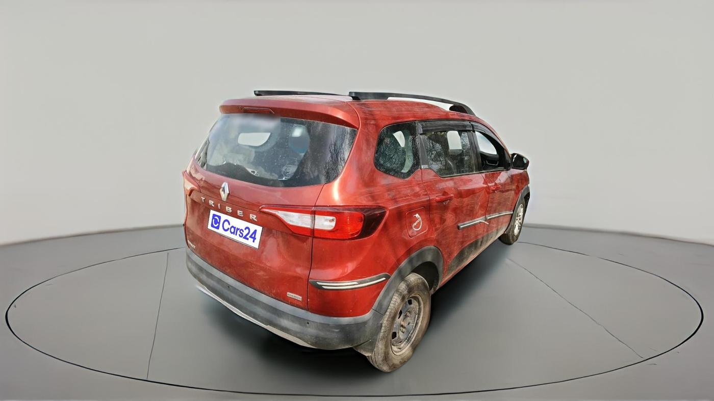 2020 Renault TRIBER RXT, Petrol, Manual, 1,06,706 km, exterior