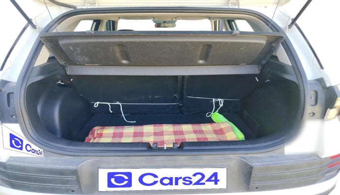 2023 Hyundai VENUE S(O) 1.2, Petrol, Manual, 21,350 km, exterior