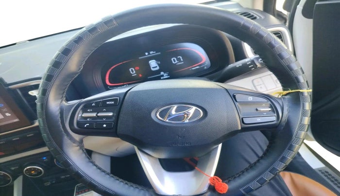 2023 Hyundai VENUE S(O) 1.2, Petrol, Manual, 21,350 km, interior