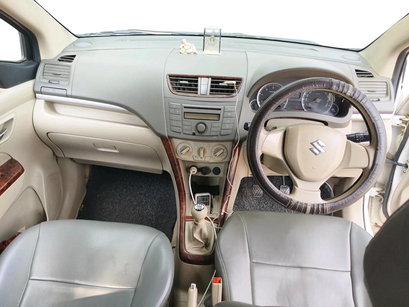 2013 Maruti Ertiga VDI, Diesel, Manual, 1,06,028 km, interior